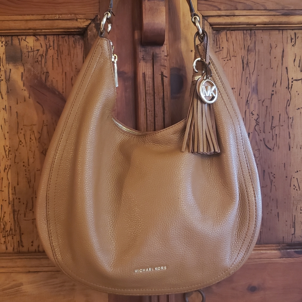 BNWT Michael Kors Acorn "Lydia" Hobo w/ Wallet